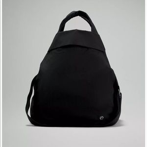 Lululemon on my level bag